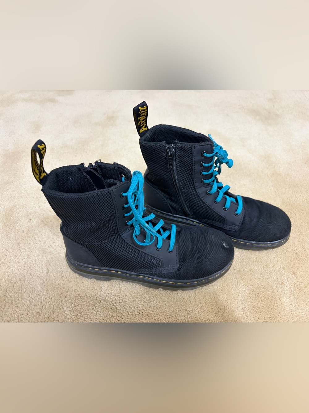 Dr. Martens Black combs J boots| size 3